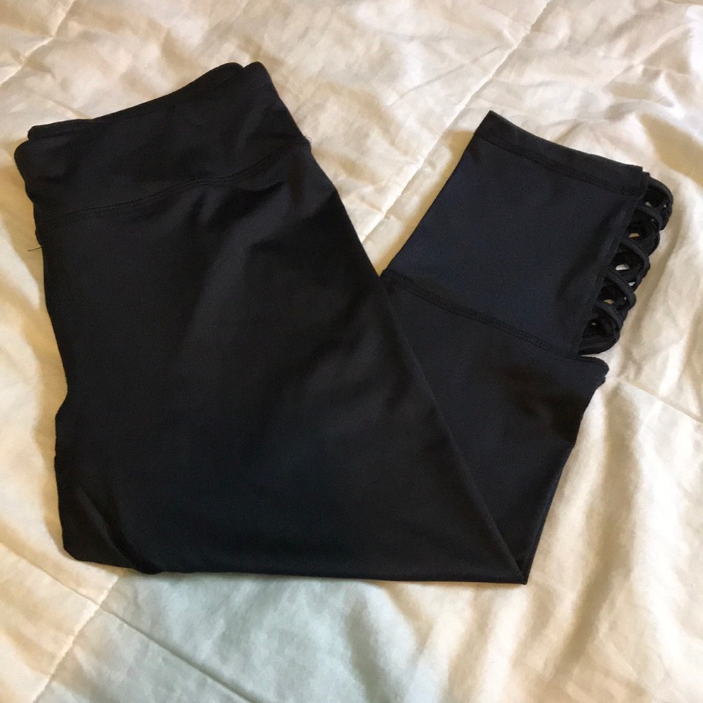 EVERLAST WORKOUT CRISS-CROSS CROP LEGGING